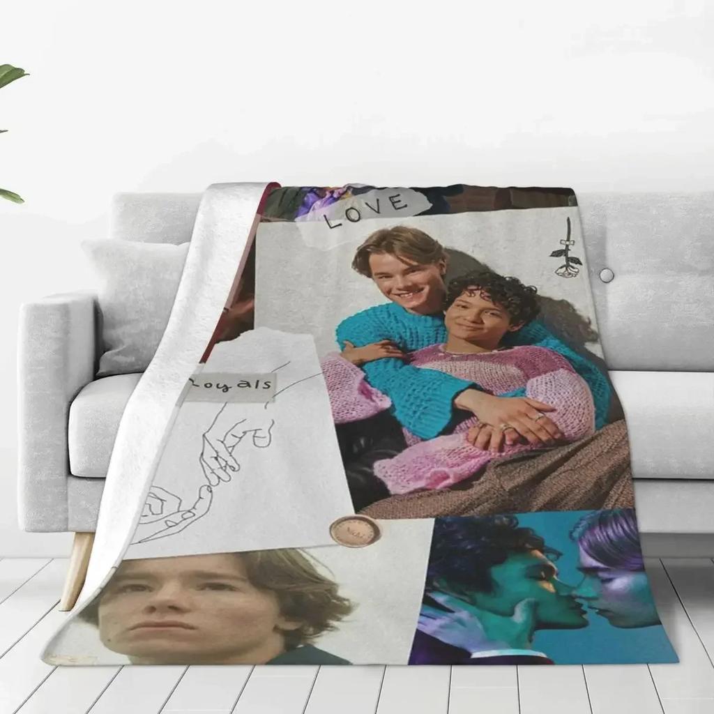 Young Royals Plaid Blankets Sofa Cover Flannel Print TV Drama Collage Portable Thin Throw Blanket for Bed Couch Bedding Throws