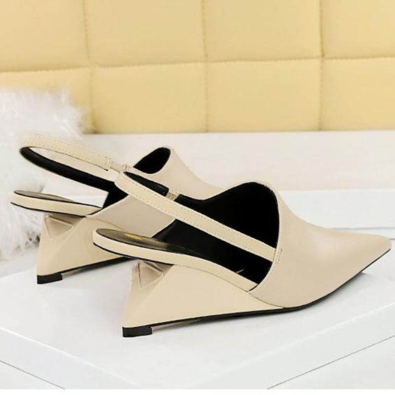 Fashion Wedge Strange Style High Heels Women Sexy Point Toe Backstrap Sandals Covered Head Design Party Dress Mules Shoes Women Pumps