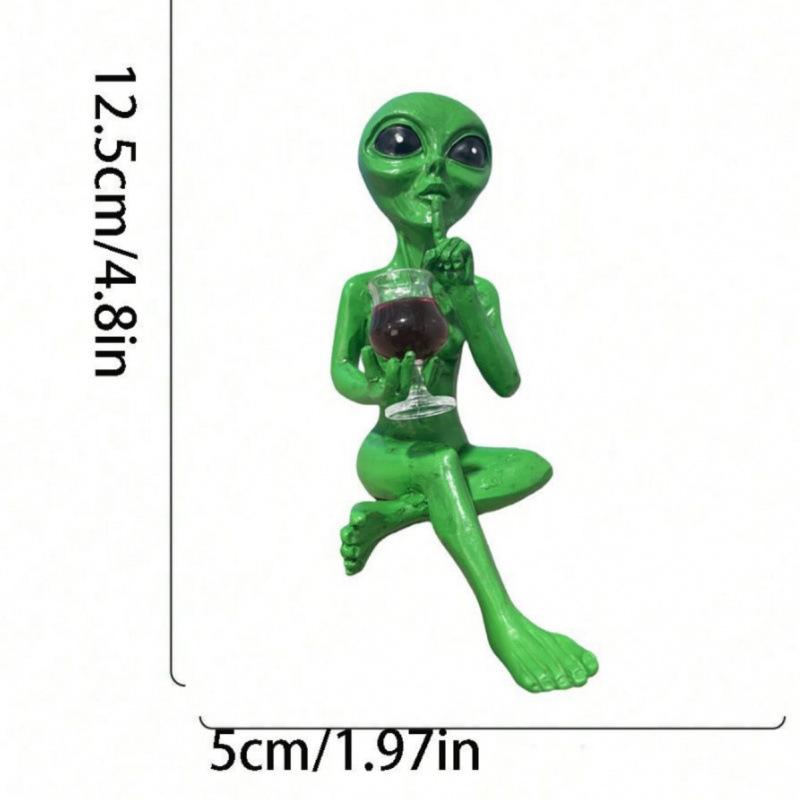 Alien Funny Resin Figurine UFO Indoor Outdoor Garden Novelty Decor Statue Home Ornament Green 12cm