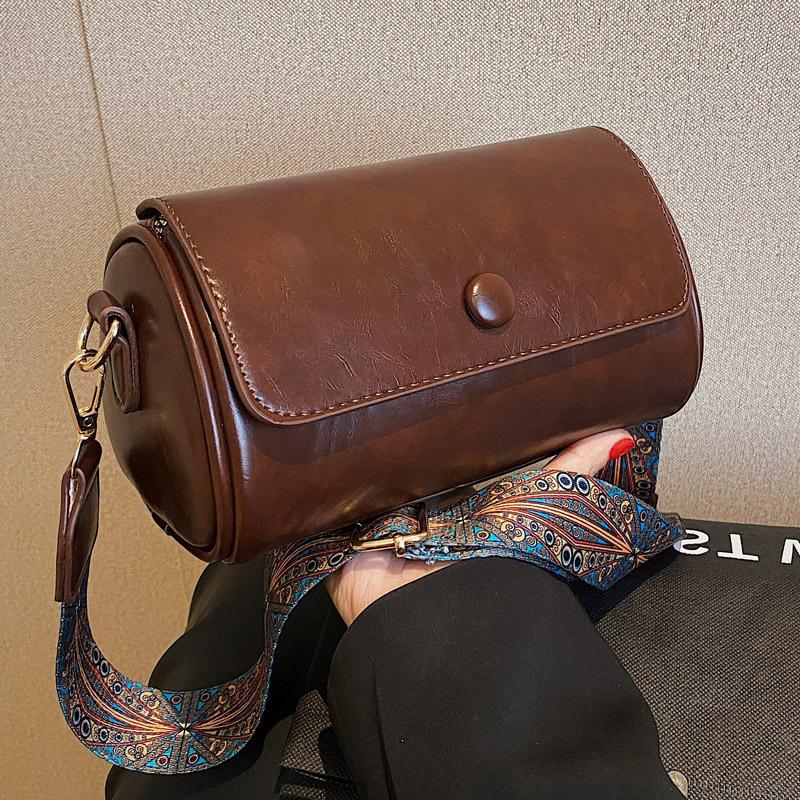 FLYING STARS Vintage Small Handbags For Women Niche Trendy Spring Wide Band Single Shoulder Crossbody Bag Round Wallet