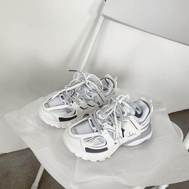 Женские универсальные кроссовки на толстой подошве в стиле «папа» 2025 года - Трендовый гонконгский стиль, уличный снимок, повседневные кроссовки для студентов и пар