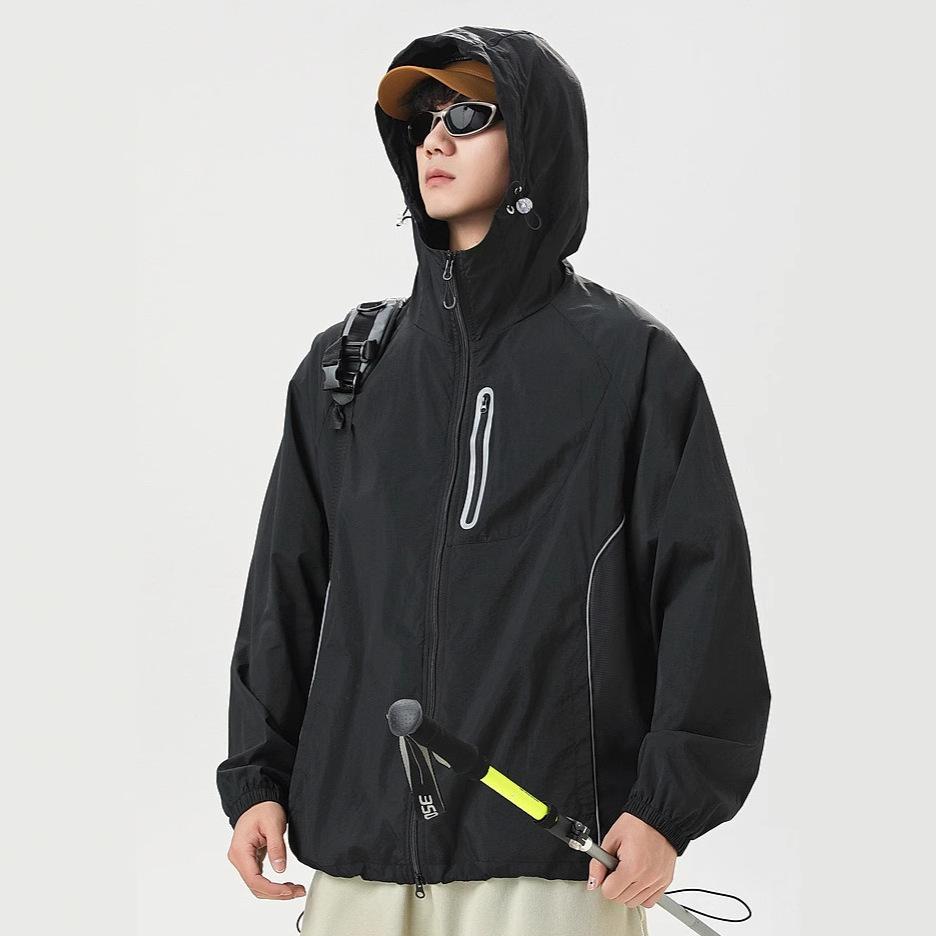 Hiking light and thin outdoor sunscreen clothing men's 1011 new summer UV protection couple sports hooded jacket