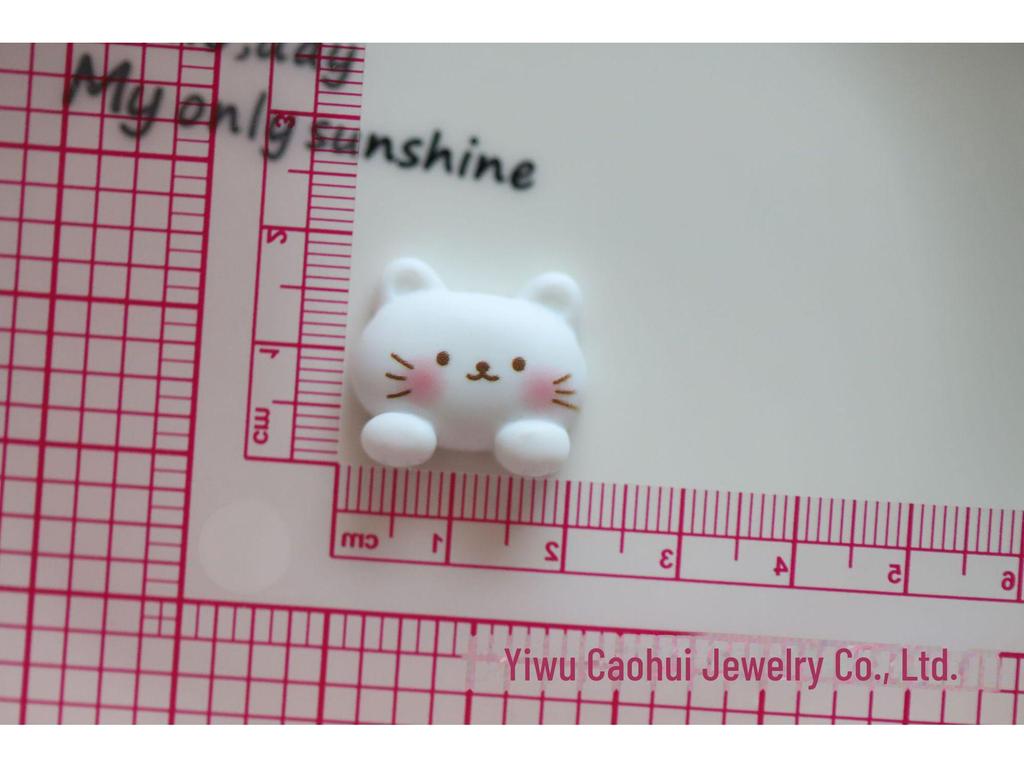Adorable Animal Bear Cartoon Resin Accessories: DIY Mobile Phone Case, Hairpin, Headdress, Magnet, Cream Glue.