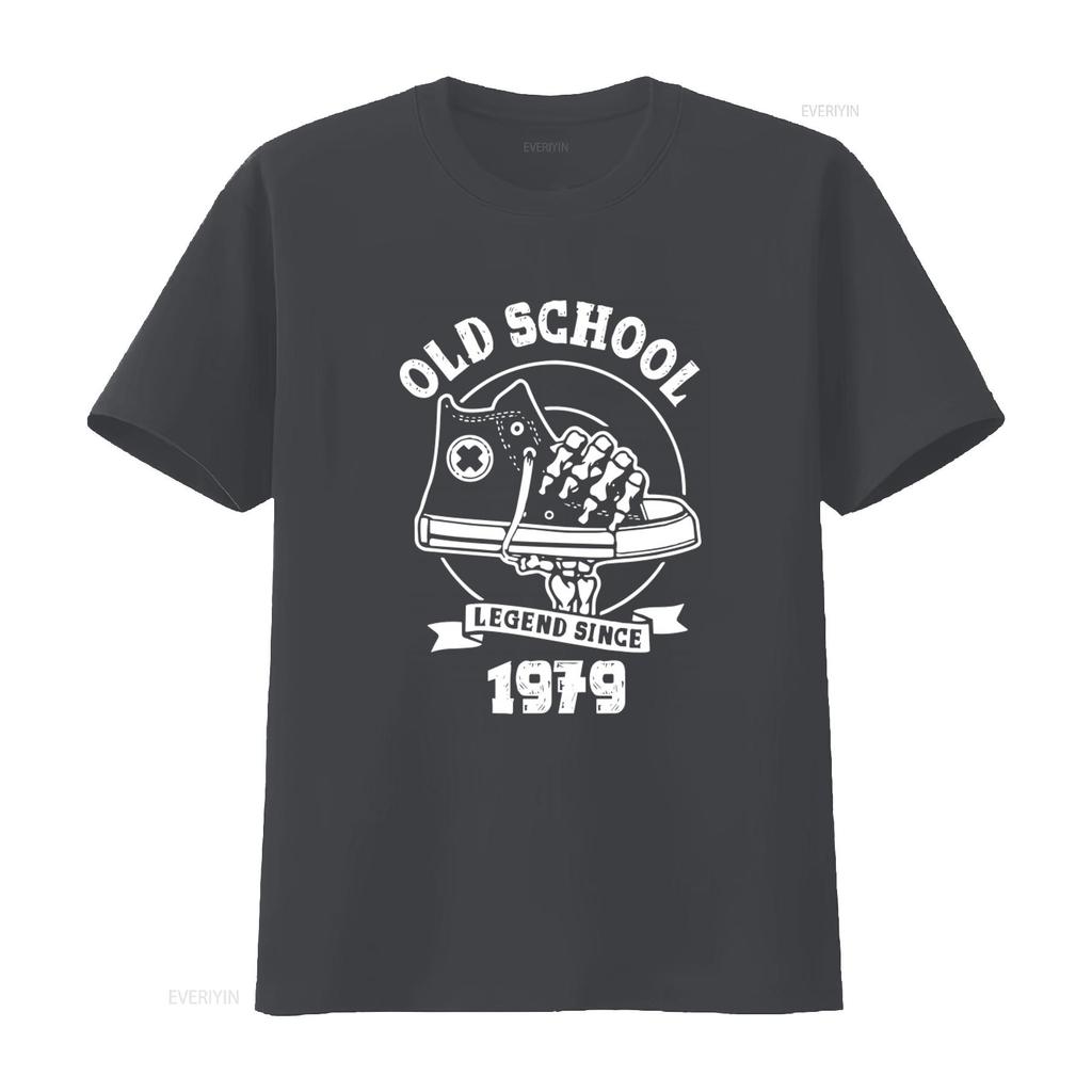 Mens T Shirt Old School Skeleton Hand Holding Shoe Design Legend Since 1979 45th Birthday Anniversary 45 vintage Washed