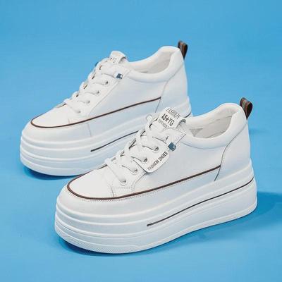 Женские белые сетчатые кожаные кроссовки на платформе - высота 8 см, коллекция Лето 2024