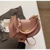 Fashion Korean version niche underarm bag 2025 new simple hand shoulder bag versatile temperament messenger commuter women's bag