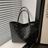 Fashion Trend Shoulder Handbag New Casual Personality Large Capacity Tote Bag Simple Underarm Commuter Bag