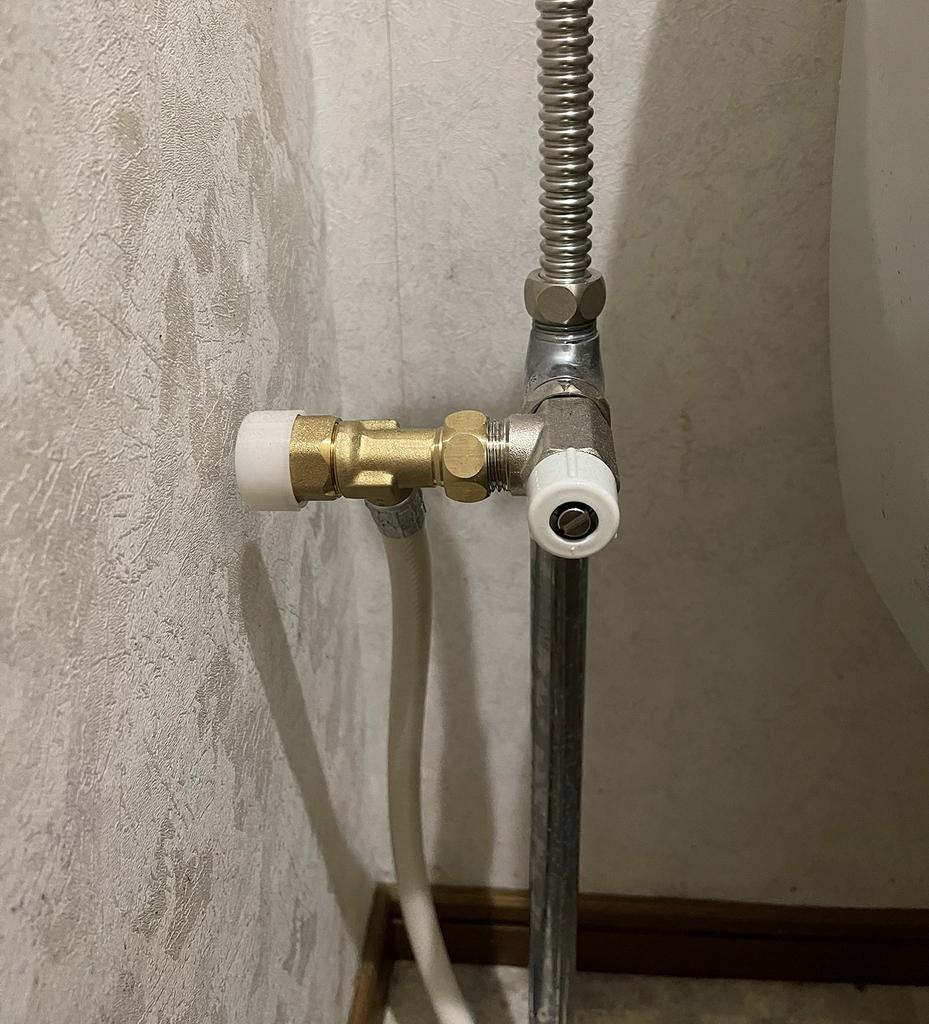 Panasonic Panasonic сиденье для унитаза с функцией смыва теплой водой, умывальник, туалетная лейка, запорный клапан, отвод, кран, комплект заглушек, соединительные фитинги, фитинг.