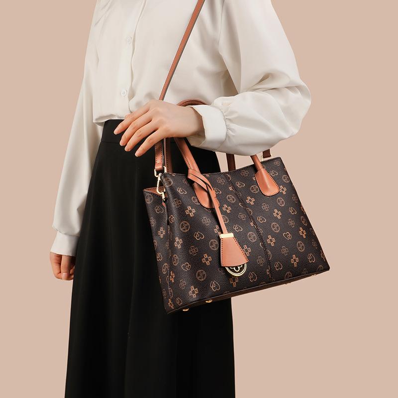 2026 New Fashionable Exquisite Color-Blocking Tote European and American Handbag Versatile Crossbody Bag for Women