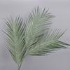 Искусственный лист арековой пальмы для свадебного декора и стилизации комнатных растений