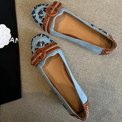 Версия из овчины ~ нишевый дизайн, круглая голова, светлый рот, пряжка на ремне, одинарные туфли на плоской подошве, женские туфли Мэри Джейн с одной педалью в тон