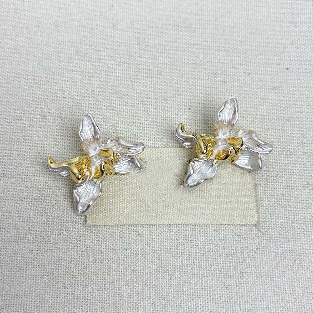 1 pair Luxury Golden and Silver Earrings Temperament Metal Flower Ear Studs Party