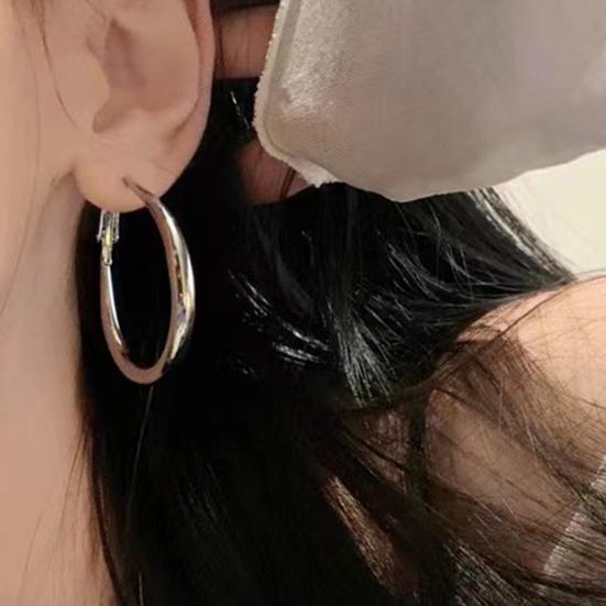 1 пара женских сережек-колец в преувеличенном стиле, большие серьги-кольца, гладкая поверхность, однотонные, легкие висячие серьги, украшения для клубной вечеринки