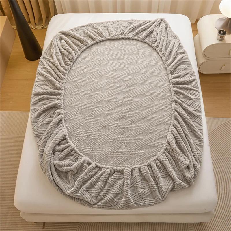 Зимний бархатный наматрасник Утолщенный Теплый Чехол на кровать Простыня Постельное белье Мягкий Плюшевый Теплый Простыня на резинке Зимняя бархатная простыня