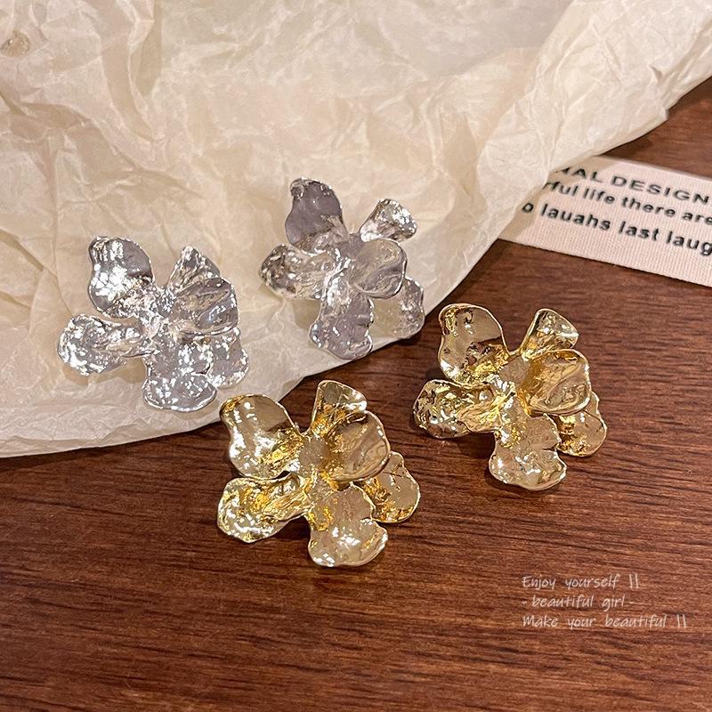 Жидкие Металлические 3D Серьги-Цветы с Иглой из Серебра 925 пробы - Легкая Роскошь, Европейский и Американский Стиль для Женщин