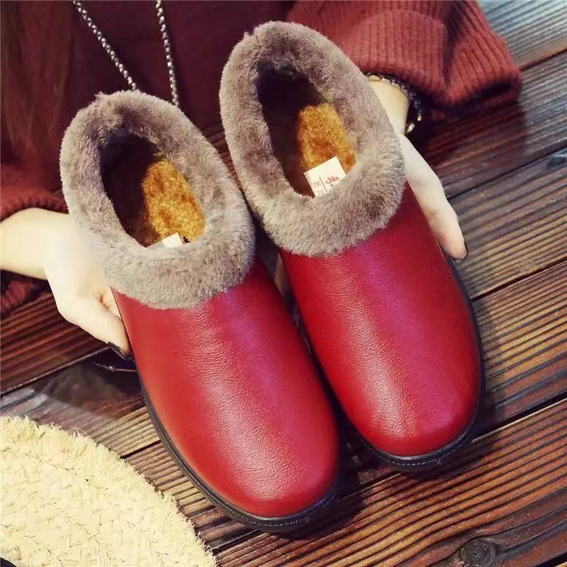 Winter New Home Cotton Slippers Are Comfortable and Warm, and One-pedal Women's Cotton Shoes with Soft Soles Are Trendy and Versatile. Daily
