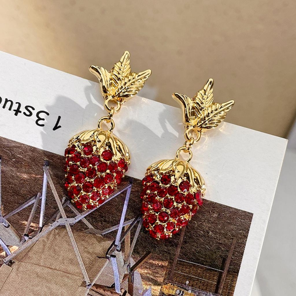 Серьги с красной клубникой, женские высококачественные серьги с листьями, серьги среднего возраста, темпераментные украшения