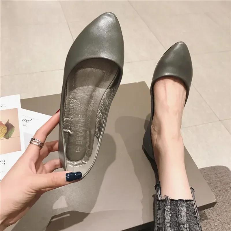 Women's Shoes Leather Soft Sole Candy Shallow Mouth Single Shoes Flat Heel  Shoes Slip On Plus Size Mature Zapatos De Mujer
