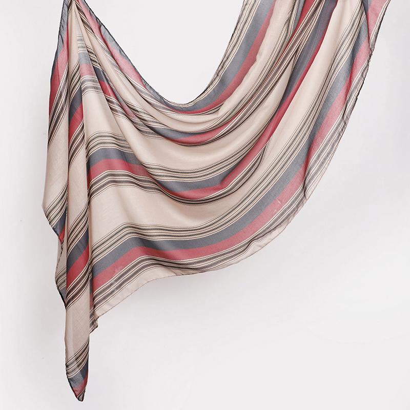 Watercolour Floral Printed Modal Breathable Light Weight Soft Cotton Rayon Viscose Woven Modal Muslim Women Shawl Hijab Scarf