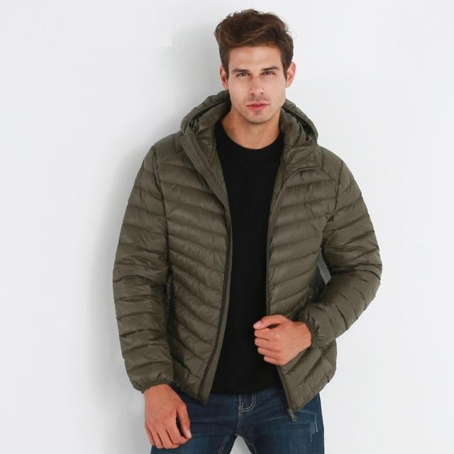 NewBang Brand Lightweight Men Hooded Duck Down Jacket Ultra Light Down Jacket Men Portable Windproof Warm Coat Feather Parka Man