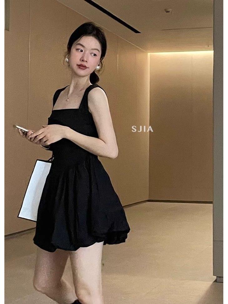 Elegant White Summer Suspender Dress - Sexy, Slimming, Puffy Princess Style for Petite Women