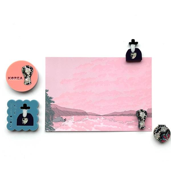 Набор мини-магнитов из перламутра – номинация на премию MYUZ Design Award 2024