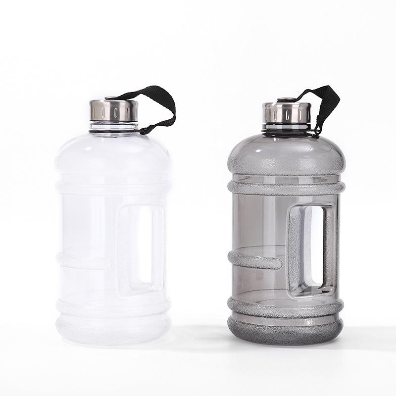 2,2 л Прочная пластиковая спортивная бутылка для воды со стальной крышкой - Ударопрочная и портативная для использования на открытом воздухе