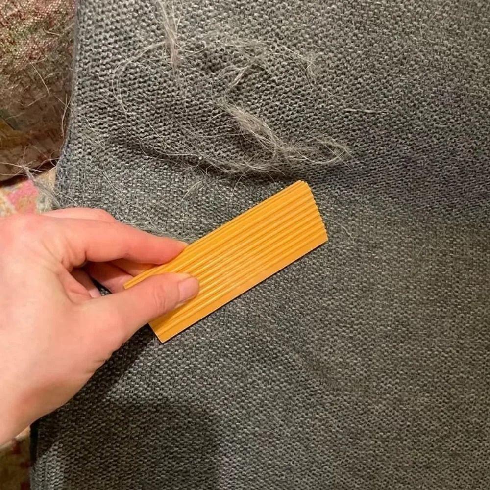 Easy Grip Cat Dog Hair Scraper Reusable Carpet Scraper Durable Pet Hair Remover  for Couch Trimmer