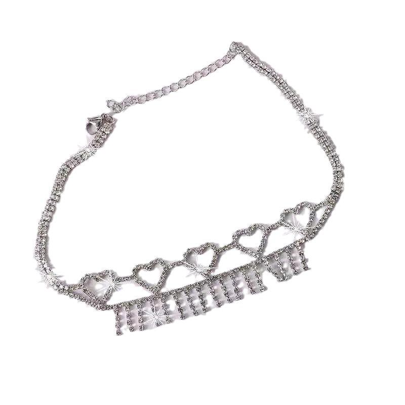 Korean Style Romantic Rhinestone Heart Claw Chain Necklace - Women's Sparkling Banquet Accessory.