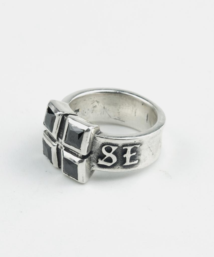 Sheen666 Dum Series Foursquare Ring Black Cubic (Type A)