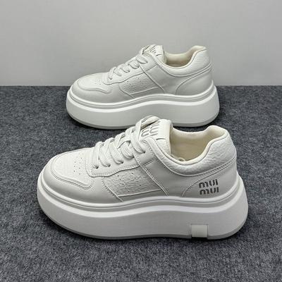 Толстоподошвенные из коровьей кожи маленькие белые туфли женская обувь новая универсальная спортивная и повседневная обувь на высокой подошве на шнуровке легкие кеды на шнуровке