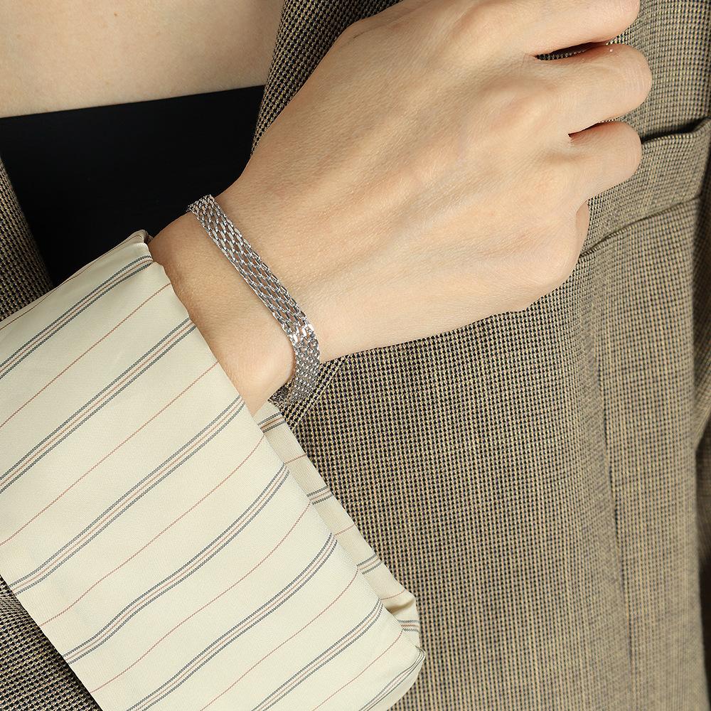 Европейский и американский простой полый широкий набор ожерелья и браслета, модная сетчатая цепочка для ключицы, титановая сталь, сохранение цвета, продвинутый, универсальный