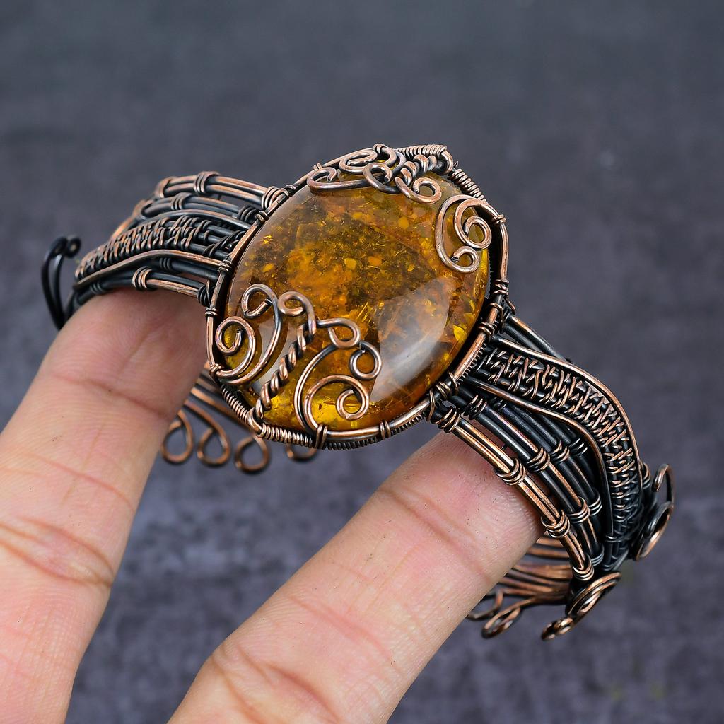 Браслет-манжета из медной проволоки с балтийским янтарем, ручной работы, регулируемый S6M44