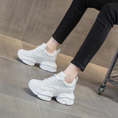 Папины кроссовки кожаная поверхность мягкая подошва модные спортивные повседневные туфли толстая подошва увеличивающие рост универсальная женская обувь