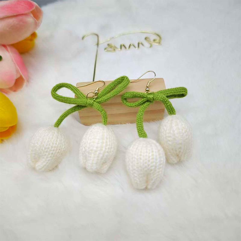 Очаровательные вязаные шерстяные серьги-тюльпаны для женщин