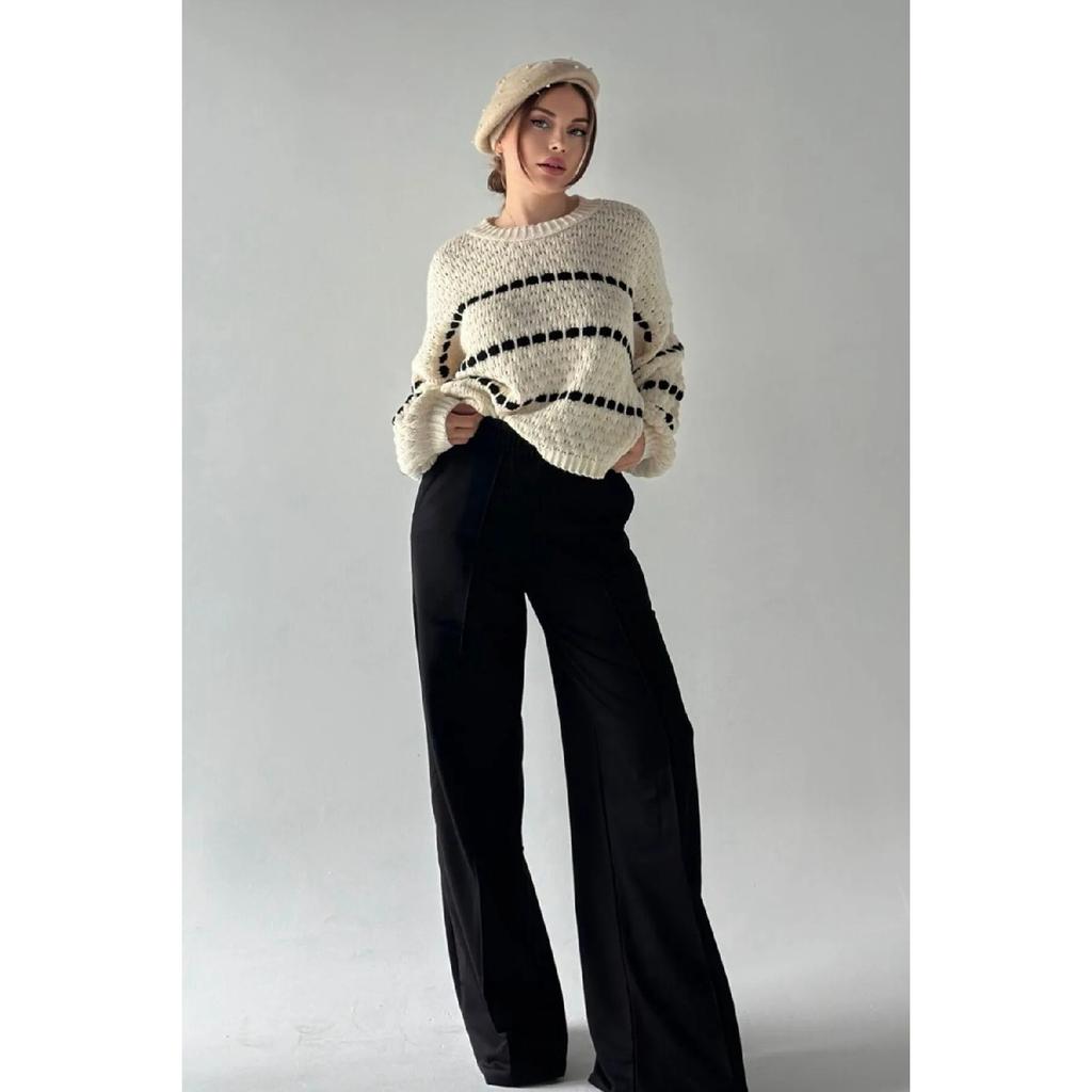 Женский свитер оверсайз с квадратным узором