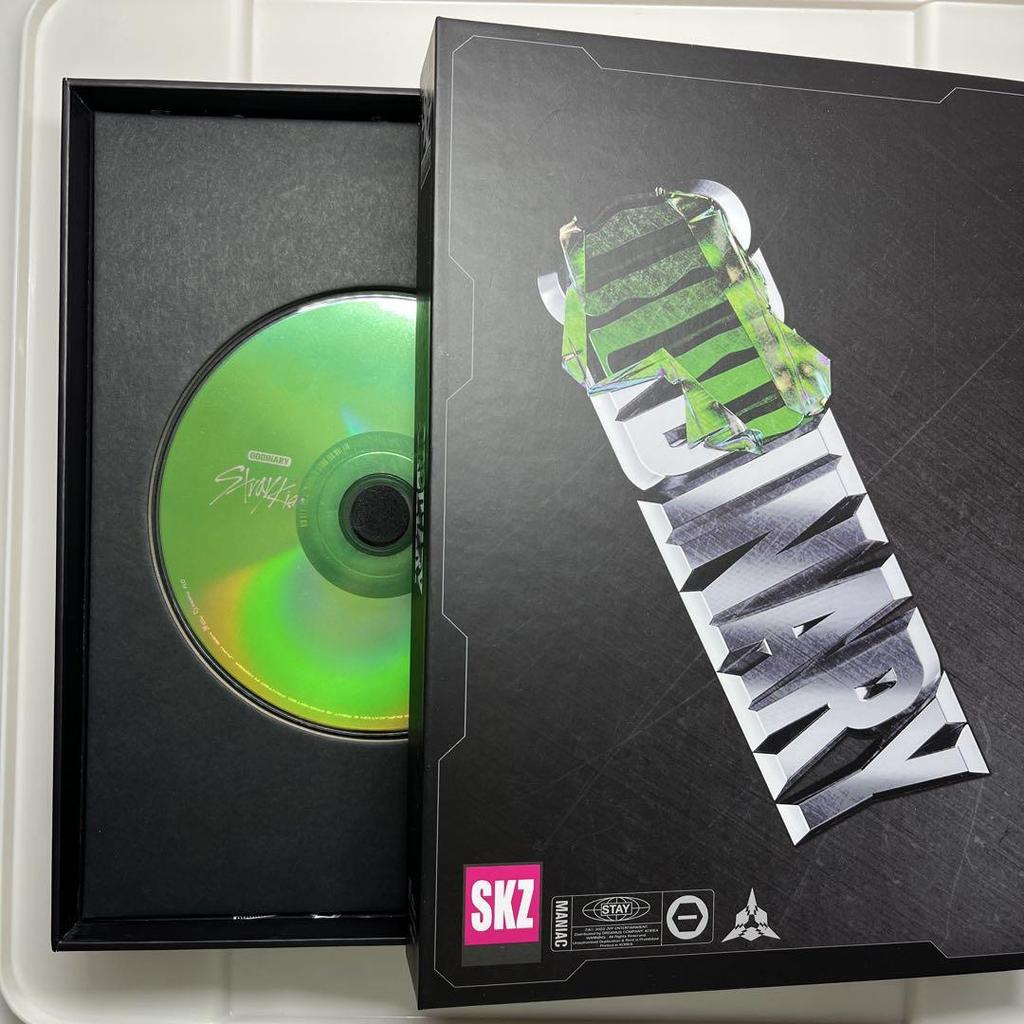 [Б/У] Альбом Stray Kids ODDINARY Лимитированное издание Без недостающих альбомов