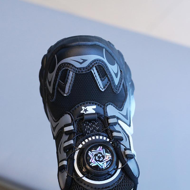 Детские кроссовки. Весенняя обувь для папы для мальчиков. Повседневная обувь для девочек с поворотными пуговицами. Красная детская обувь на мягкой подошве.