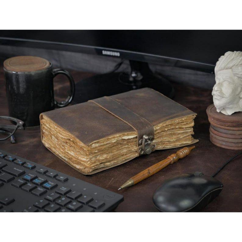 Винтажный кожаный журнал: Пустая Книга Теней с бумагой с декельным краем