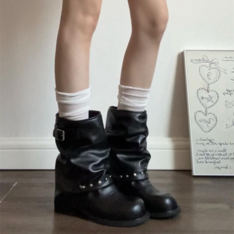 Зимние винтажные плиссированные женские ботильоны-трубы до щиколотки, модные туфли с ремешком на заклепках и пряжке, женские лаконичные ботильоны на толстом каблуке