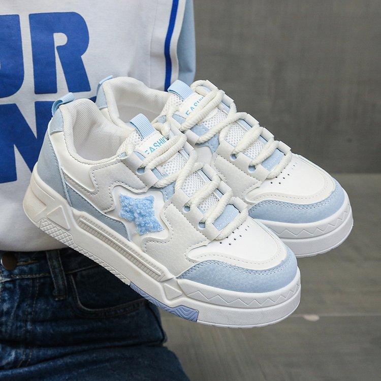 Новое весеннее поступление, кроссовки на шнуровке со звездами и круглой головкой, маленькие туфли-лодочки свежего цвета, женские повседневные спортивные белые туфли