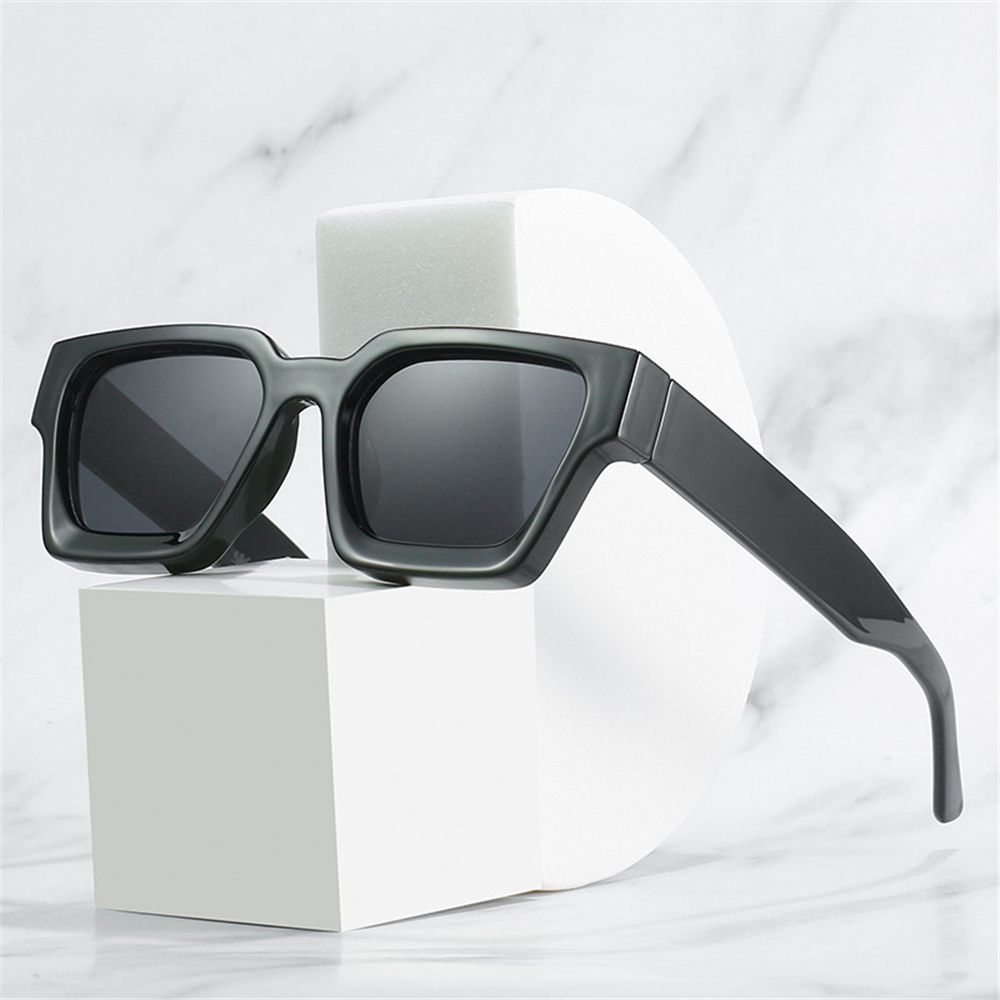 Fashion Square Frame Eyewear Punk Retro Sunglasses Ladies Shades Shades Women Sunglasses