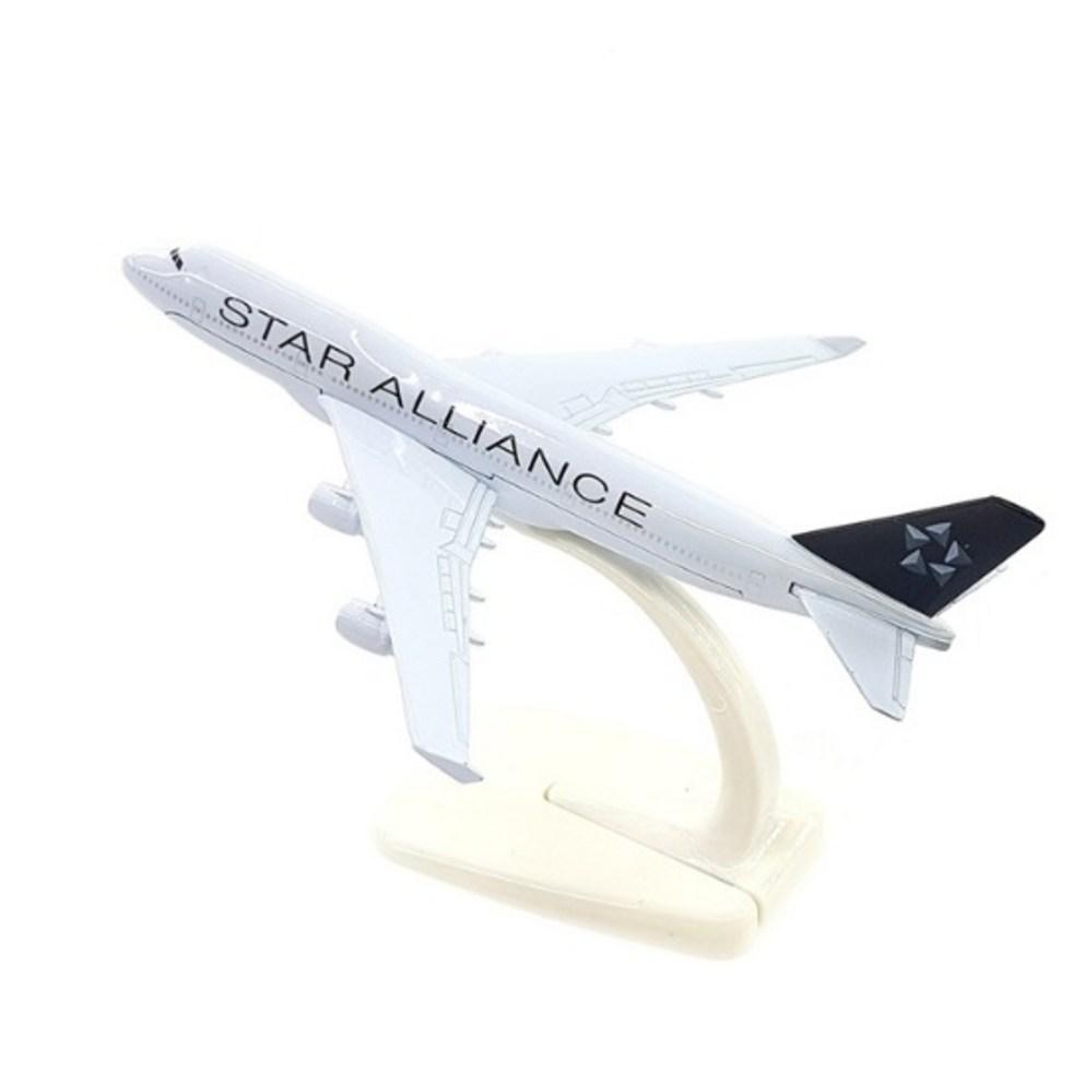 1:400 B747-400 Star Alliance Модель самолета HF115902WH