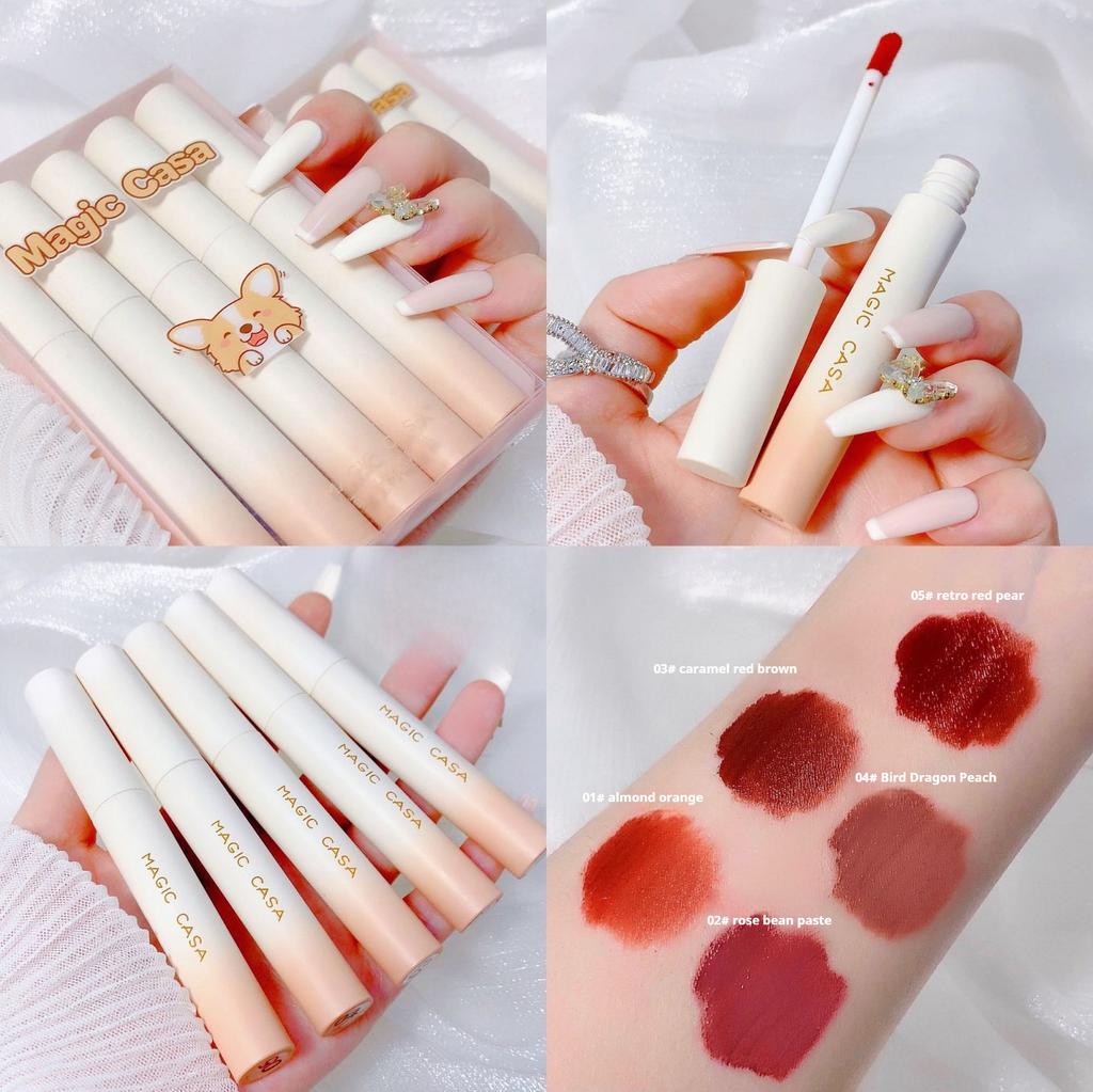 Набор из пяти блесков для губ, набор помад Velvet Matte.