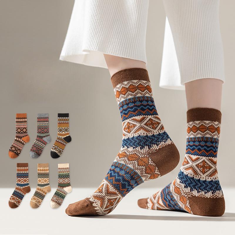 Женские носки Осенние и зимние вязаные мягкие носки для женщин