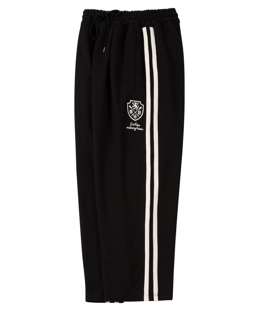 MOO [Fleece/Non-Fleece] Sporty Embroidered Single-Pleat Balloon Wide Track Pants - Black
