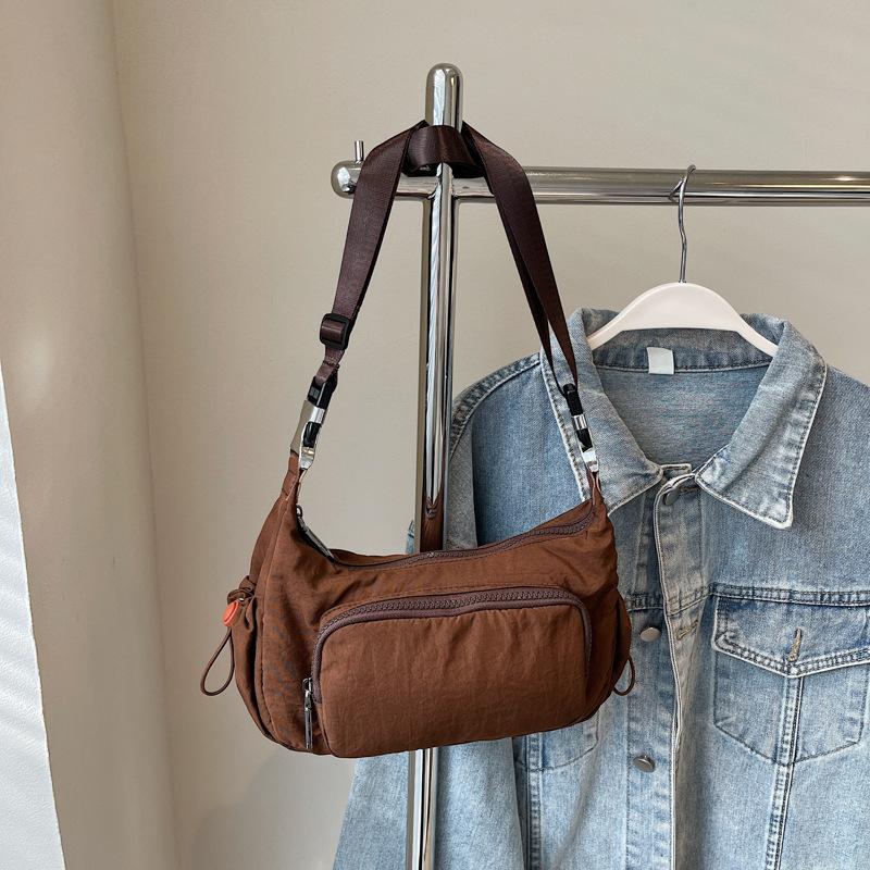 Retro Casual Fashion Sense Bag Women's 2025 New Fashion Shoulder Messenger Bag Niche Design Casual Simple Bag