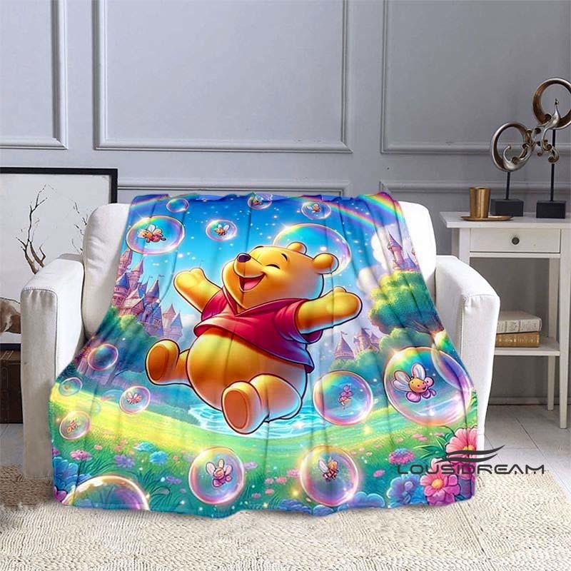 This fun cartoon Pooh Bear blanket is lightweight and breathable, suitable for dormitories, naps, living rooms, offices, and all