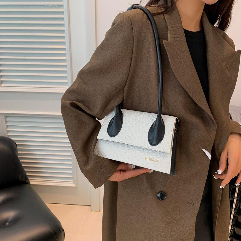 Сумка женская 2024 новая мода простая большая вместительная сумка через плечо ниша сумка через плечо