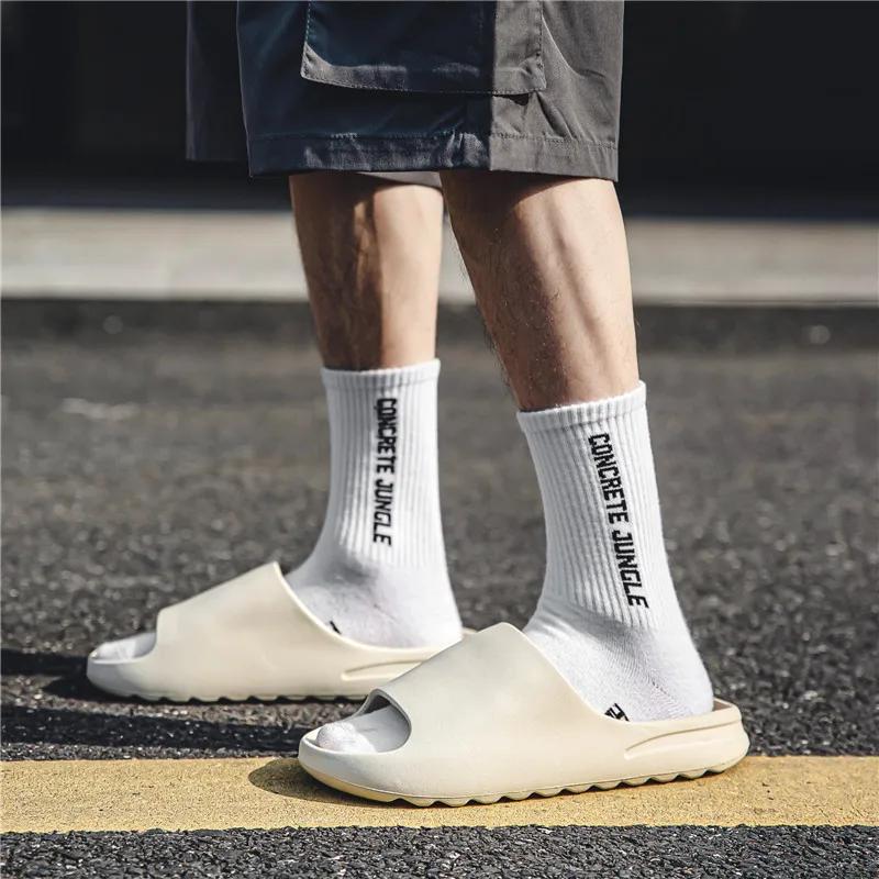 Дизайнерская мужская обувь 2024 Домашние тапочки Шлепанцы Домашние мужские Удобные мужские сандалии Мужская обувь Кроссовки Слиперы